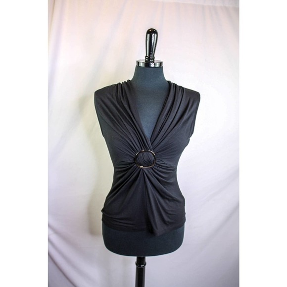 Olsen Europe Sleeveless Top V Neck Black Buckle Detail Size 4 - Picture 1 of 4